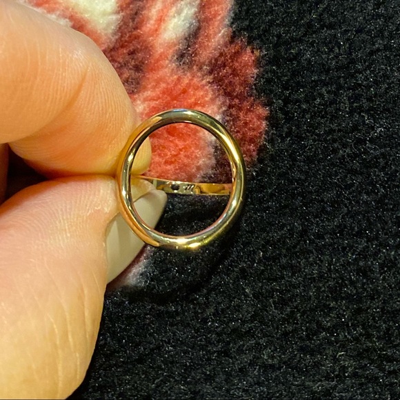 Madewell Jewelry - Madwell gold tone “O” ring